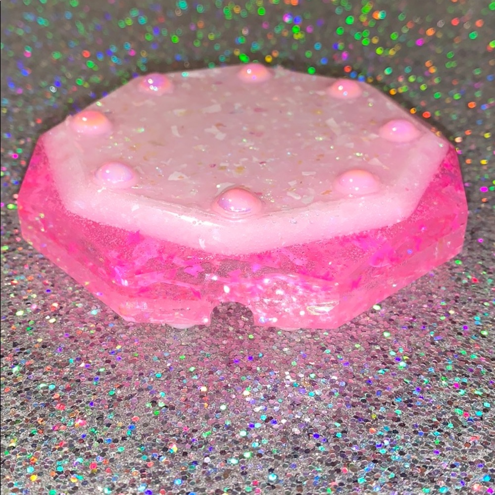 Playboy Pearl Ashtray - Picture 6 of 8